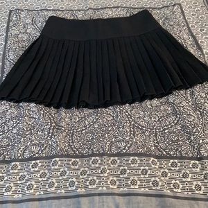 AQUA Black Pleated Skirt